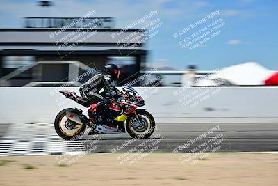 media/Mar-25-2024-Moto Forza (Mon) [[8d4319bd68]]/2-Advanced Group/Session 4 Front Straight Speed Pans/